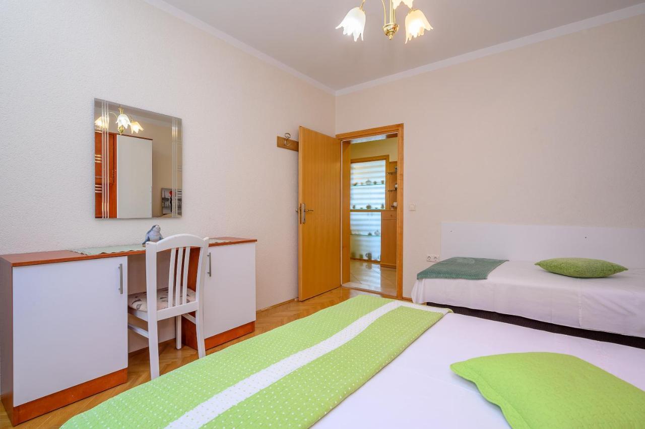 Apartments Juric Podstrana Esterno foto