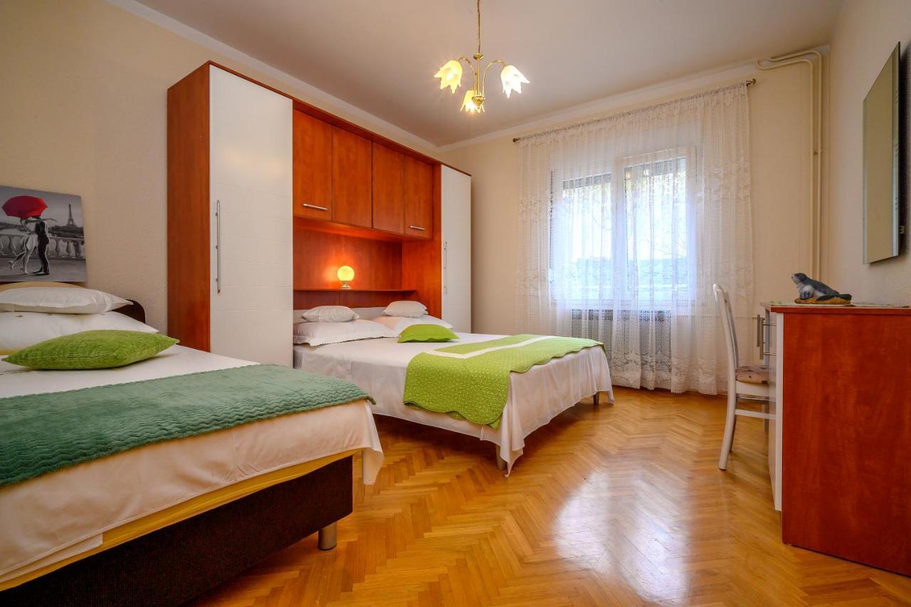 Apartments Juric Podstrana Esterno foto